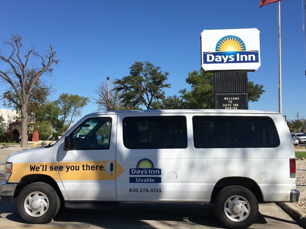 Days Inn By Wyndham יובלדה מראה חיצוני תמונה